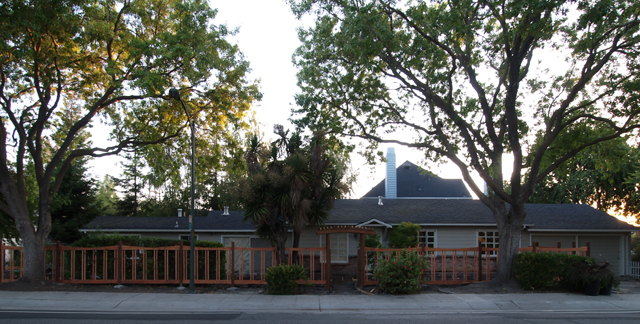 Louis Rd - Green Gables Neighborhood