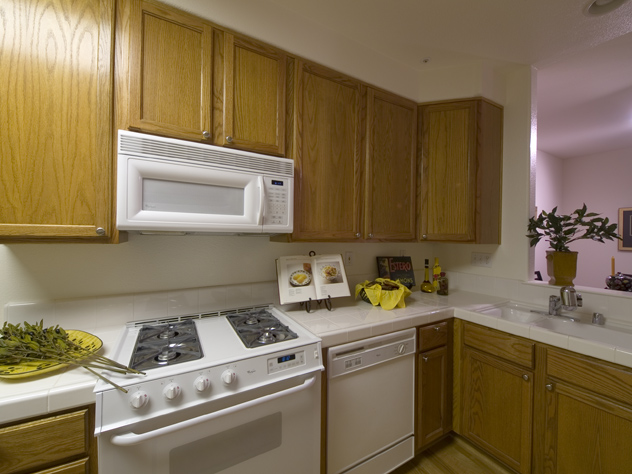 Kitchen1 Picture - 128 Pacchetti Way, Mountain View 94040 Kitchen1 picture - 128 Pacchetti Way, Mountain View 94040