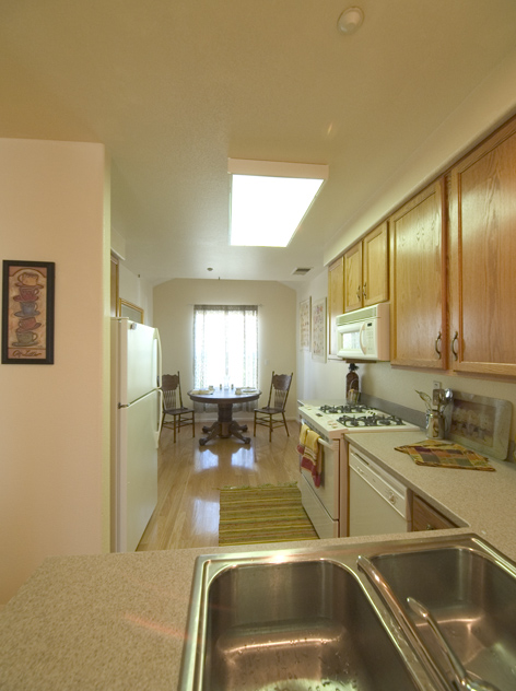 Kitchen Eating  picture - 151 Pacchetti Way, Mountain View 94040