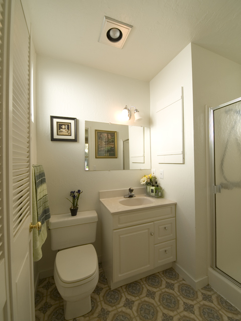 Master Bath Picture - 1014 16th Ave, Redwood City 94063 Master Bath picture - 1014 16th Ave, Redwood City 94063