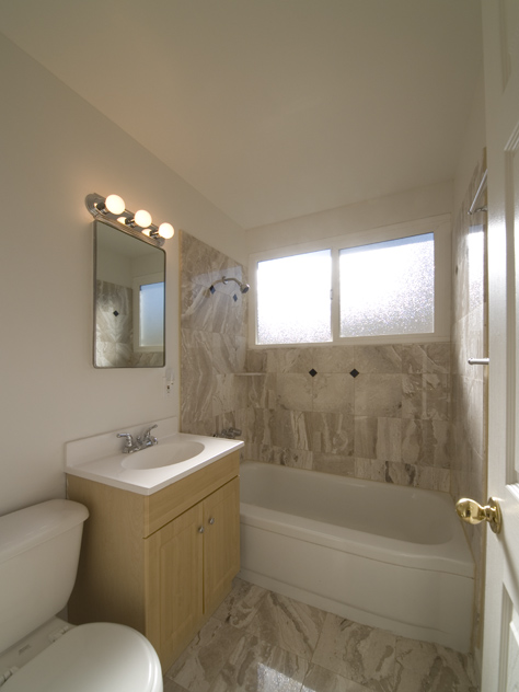Bath Picture - 1437 S Wolfe Rd, Sunnyvale 94087 Bath picture - 1437 S Wolfe Rd, Sunnyvale 94087