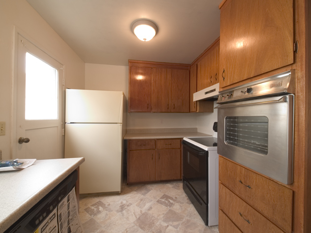 Kitchen  picture - 1016 Tulip Dr, Sunnyvale 94086