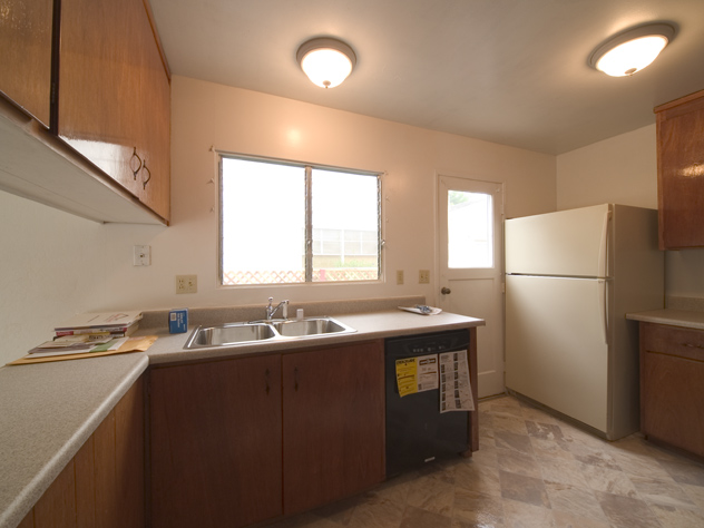 Kitchen2  picture - 1016 Tulip Dr, Sunnyvale 94086