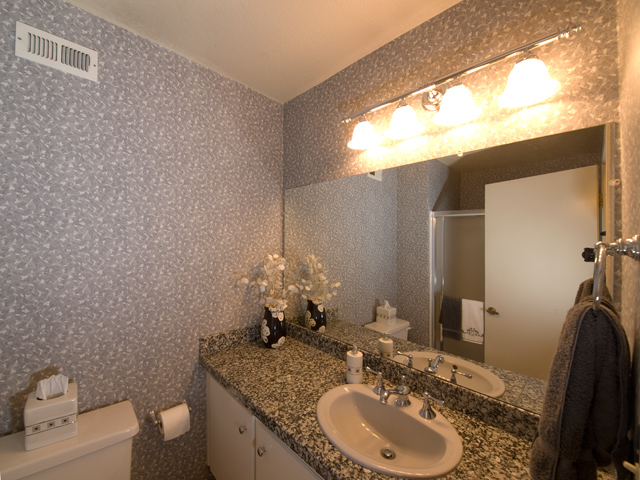 Bath  picture - 1758 Cape Coral Dr, San Jose 95118