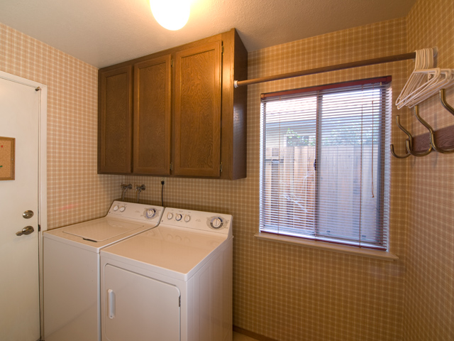 Laundry  picture - 1758 Cape Coral Dr, San Jose 95118