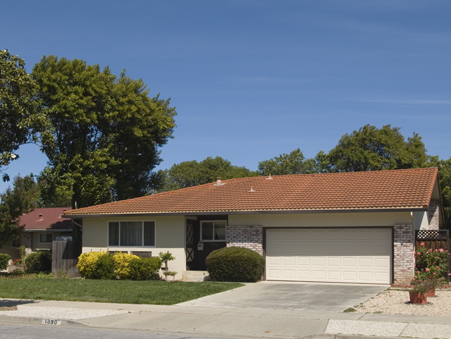 Click for high resolution picture of 1090 Hunterston Place