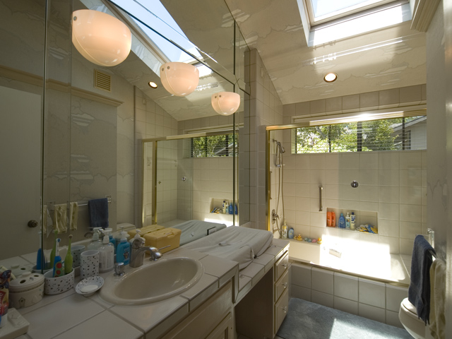 Bathroom1b  picture - 575 Madison Way, Palo Alto 94303