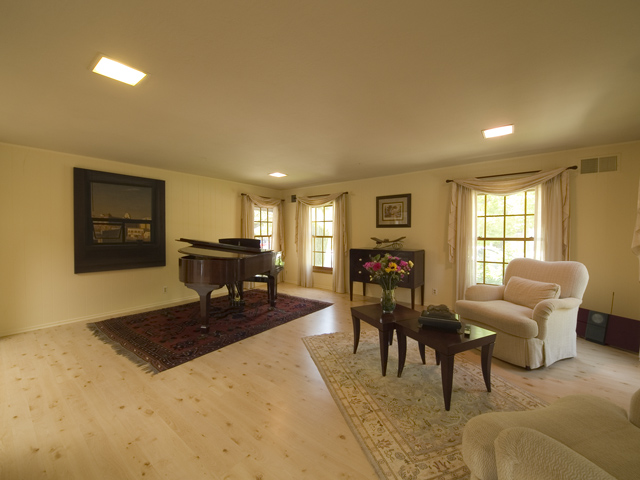 Living Picture - 575 Madison Way, Palo Alto 94303 Living picture - 575 Madison Way, Palo Alto 94303
