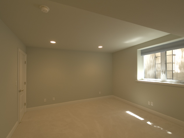 Bedroom Downstairs Picture - 186 Monroe Dr, Palo Alto 94306 Bedroom Downstairs picture - 186 Monroe Dr, Palo Alto 94306