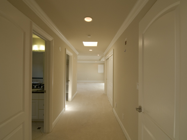 Hallway Master Bedroom Picture - 186 Monroe Dr, Palo Alto 94306 Hallway Master Bedroom picture - 186 Monroe Dr, Palo Alto 94306