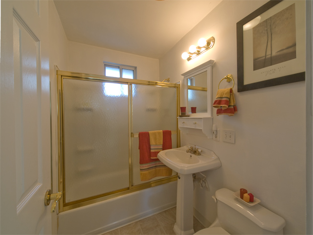 Bathroom  picture - 891 Clara Dr, Palo Alto 94303