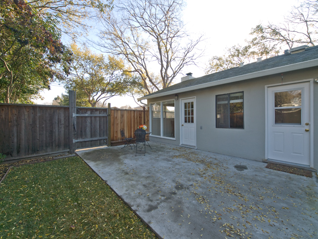 Patio  picture - 891 Clara Dr, Palo Alto 94303