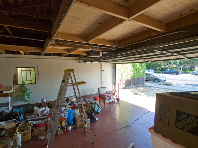 Garage  picture - 3070 Middlefield Rd, Palo Alto 94306