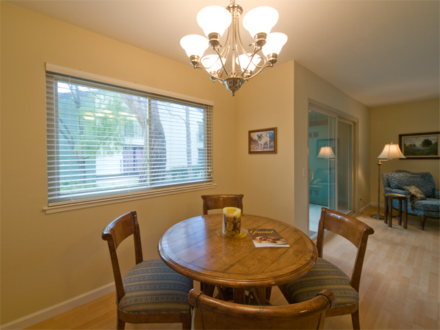 Dining picture - 777 San Antonio Rd, Unit 9, Palo Alto 94303