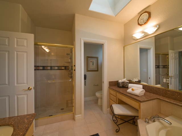 Bath (B) Picture - 871 Sycamore Dr, Palo Alto 94303 Bath (B) picture - 871 Sycamore Dr, Palo Alto 94303