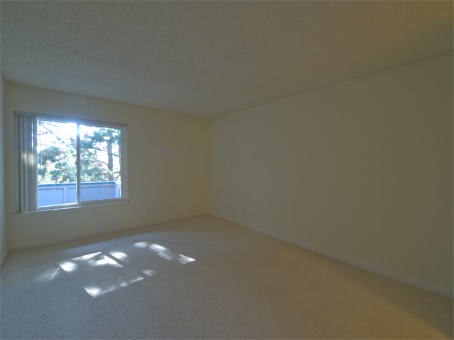 Master Bedroom  picture - 2450 W Bayshore Rd 2, Palo Alto 94303