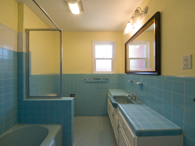 Bathroom Picture - 605 W Hillsdale Blvd, San Mateo 94403 Bathroom picture - 605 W Hillsdale Blvd, San Mateo 94403