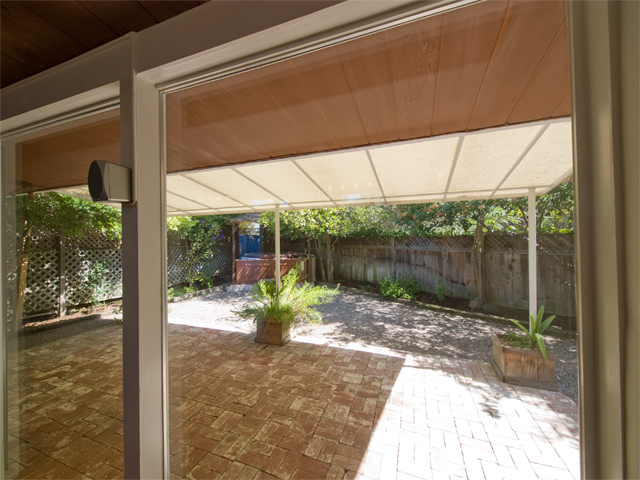 Living Patio  picture - 215 Whitclem Dr, Palo Alto 94306
