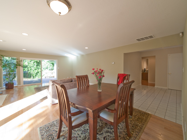 Dining picture - 4191 Briarwood Way, Palo Alto 94306