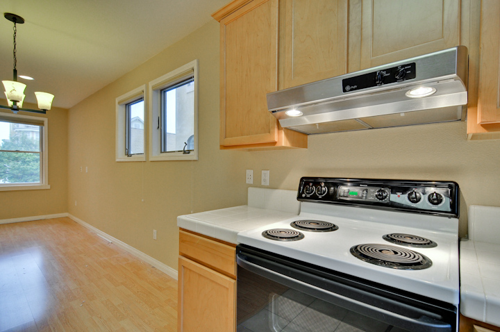 Kitchen (C) picture - 338 Bryant St, Mountain View 94041
