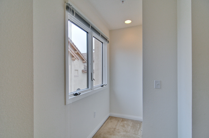 Master Bedroom (C) picture - 338 Bryant St, Mountain View 94041