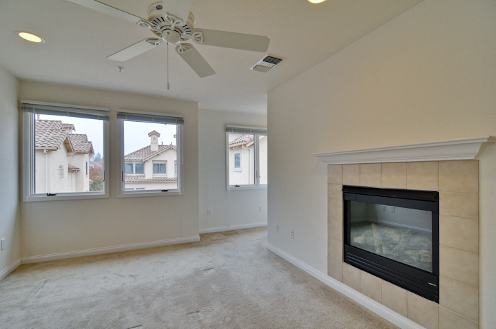 Master Bedroom (G) picture - 338 Bryant St, Mountain View 94041