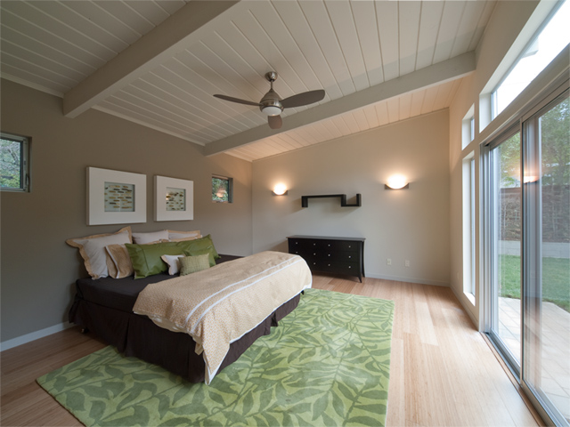Master Bedroom picture - 371 Carolina Ln, Palo Alto 94306