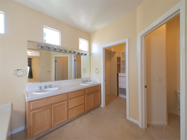 Master Bath (A) Picture - 5807 Chambertin Dr, San Jose 95118 Master Bath (A) picture - 5807 Chambertin Dr, San Jose 95118