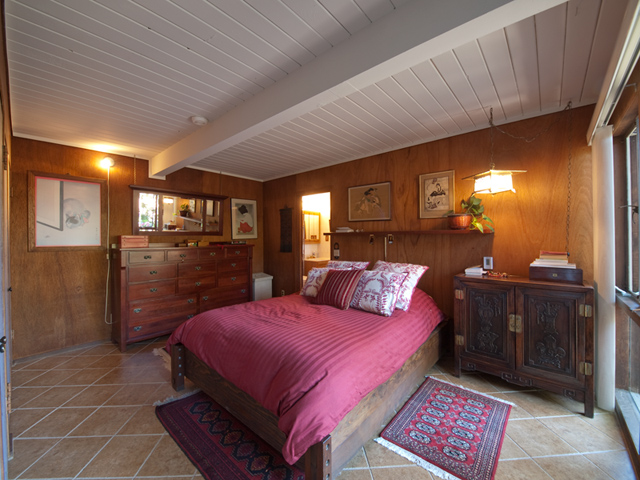 Master Bedroom picture - 930 Los Robles Ave, Palo Alto 94306