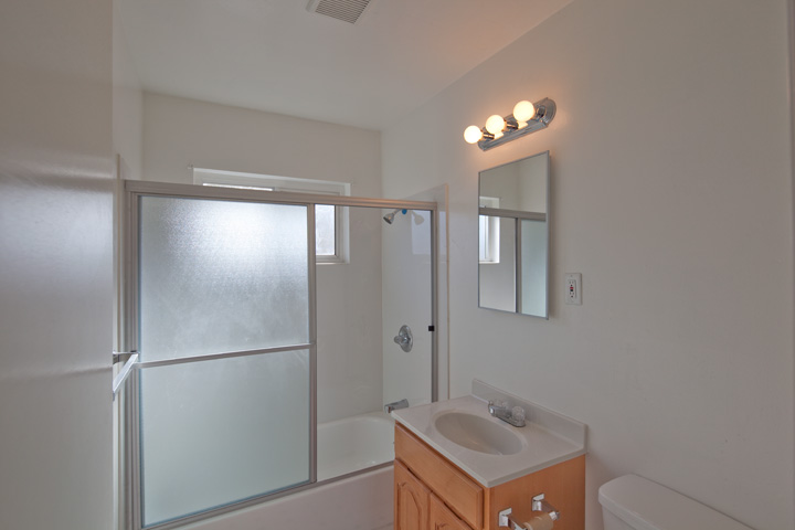 C Bath1 (A) Picture - 400 Mariposa Ave, Mountain View 94041 C Bath1 (A) picture - 400 Mariposa Ave, Mountain View 94041