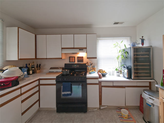 Kitchen picture - 4049 Middlefield Rd, Palo Alto 94303