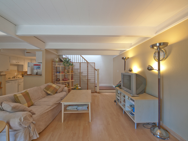 Living (A) picture - 278 Monroe Dr 34, Mountain View 94040