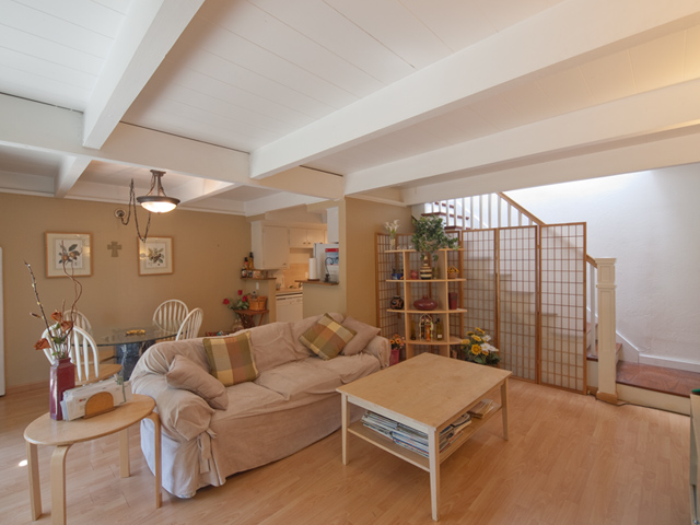 Living (C) picture - 278 Monroe Dr 34, Mountain View 94040