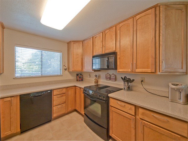 Kitchen (A) picture - 3270 Saint Ignatius Pl, Santa Clara 95051