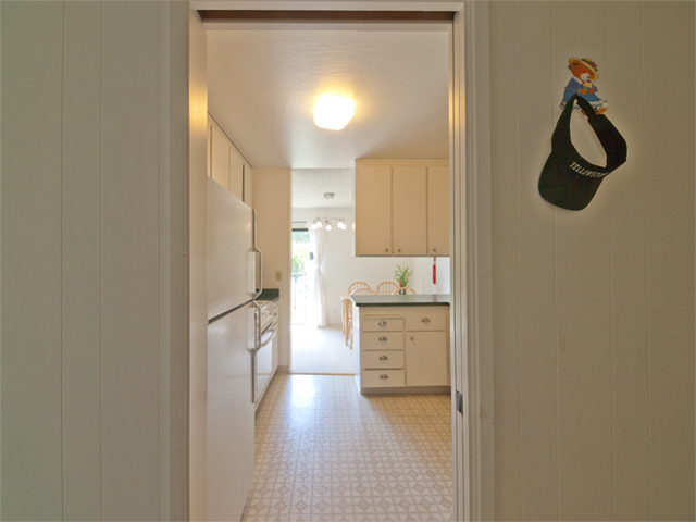 Kitchen (D) picture - 777 San Antonio Rd 112, Palo Alto 94303