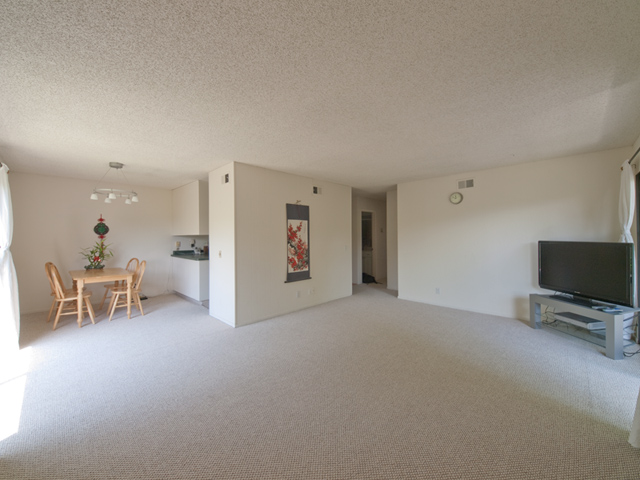 Living Room (C) Picture - 777 San Antonio Rd 112, Palo Alto 94303 Living Room (C) picture - 777 San Antonio Rd 112, Palo Alto 94303