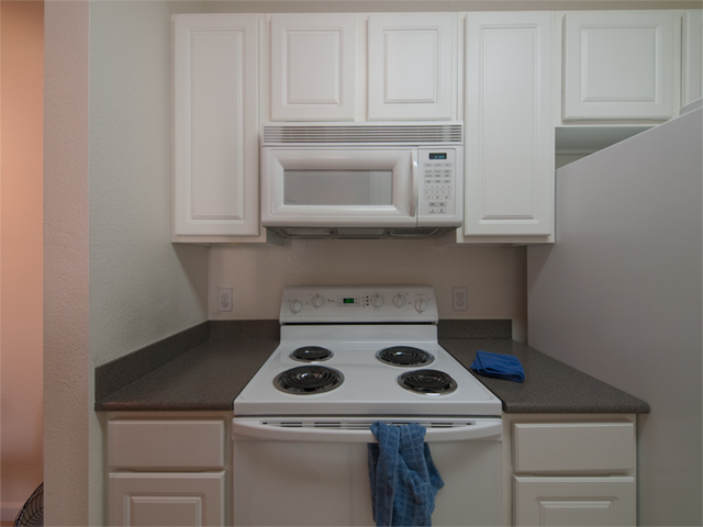 Kitchen Stove Picture - 2255 Showers Dr 341, Mountain View 94040 Kitchen Stove picture - 2255 Showers Dr 341, Mountain View 94040