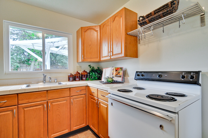 Kitchen (A) Picture - 1226 Susan Way, Sunnyvale 94087 Kitchen (A) picture - 1226 Susan Way, Sunnyvale 94087