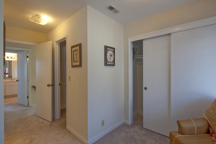 Master Bed Hall (A) picture - 10069 Craft Dr, Cupertino 95014