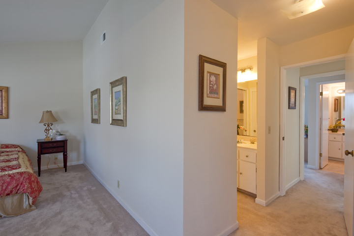 Master Bed Hall (B) picture - 10069 Craft Dr, Cupertino 95014