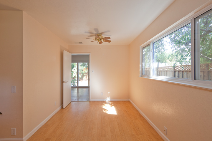 Dining (A) picture - 1032 Cuesta Dr, Mountain View 94040