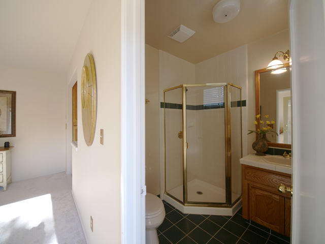 Bath 1 (A) Picture - 1540 Escobita Ave, Palo Alto 94306 Bath 1 (A) picture - 1540 Escobita Ave, Palo Alto 94306