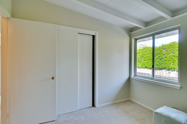 Bedroom 1 (B) picture - 2428 Laura Ln, Mountain View 94043
