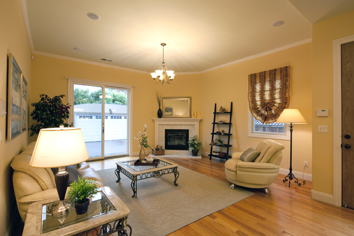 Family Room (B) picture - 419 Leland Ave, Palo Alto 94306
