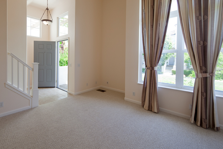 Living Room (B) picture - 150 Montelena Ct, Mountain View 94040