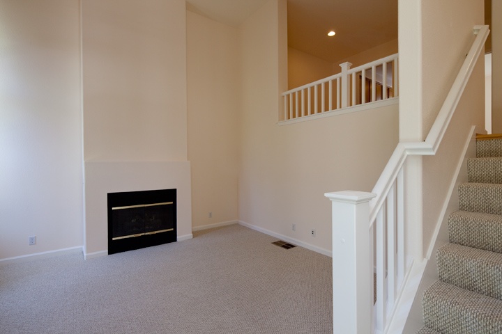 Living Room (C) picture - 150 Montelena Ct, Mountain View 94040