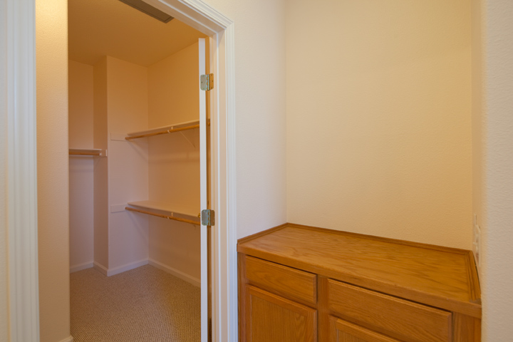 Master Closet 1 (B) picture - 150 Montelena Ct, Mountain View 94040