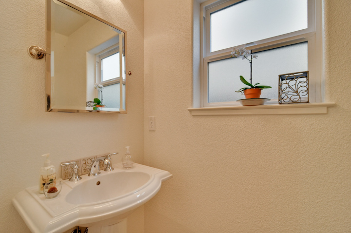Bathroom 1 (A) Picture - 4930 Paseo Tranquillo, San Jose 95118 Bathroom 1 (A) picture - 4930 Paseo Tranquillo, San Jose 95118