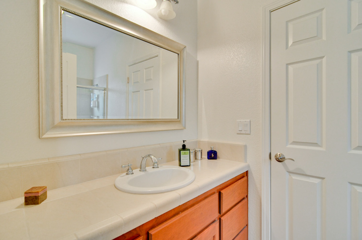 Bathroom 2 (A) Picture - 4930 Paseo Tranquillo, San Jose 95118 Bathroom 2 (A) picture - 4930 Paseo Tranquillo, San Jose 95118