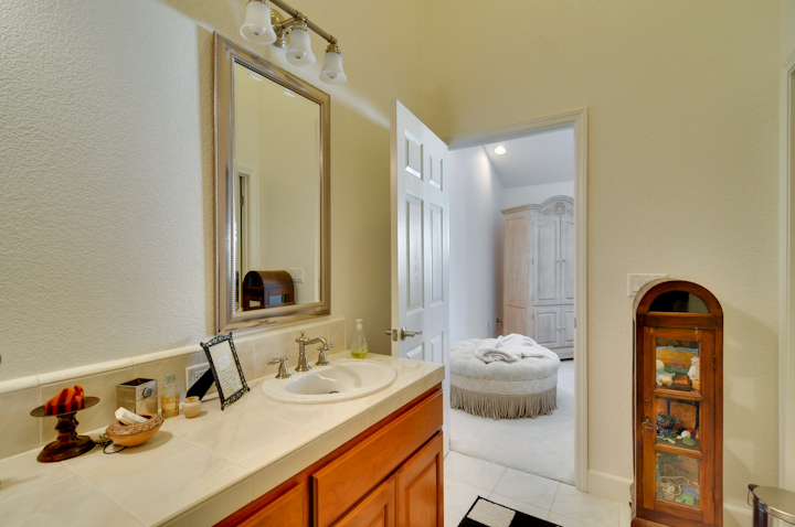 Master Bathroom (B) Picture - 4930 Paseo Tranquillo, San Jose 95118 Master Bathroom (B) picture - 4930 Paseo Tranquillo, San Jose 95118